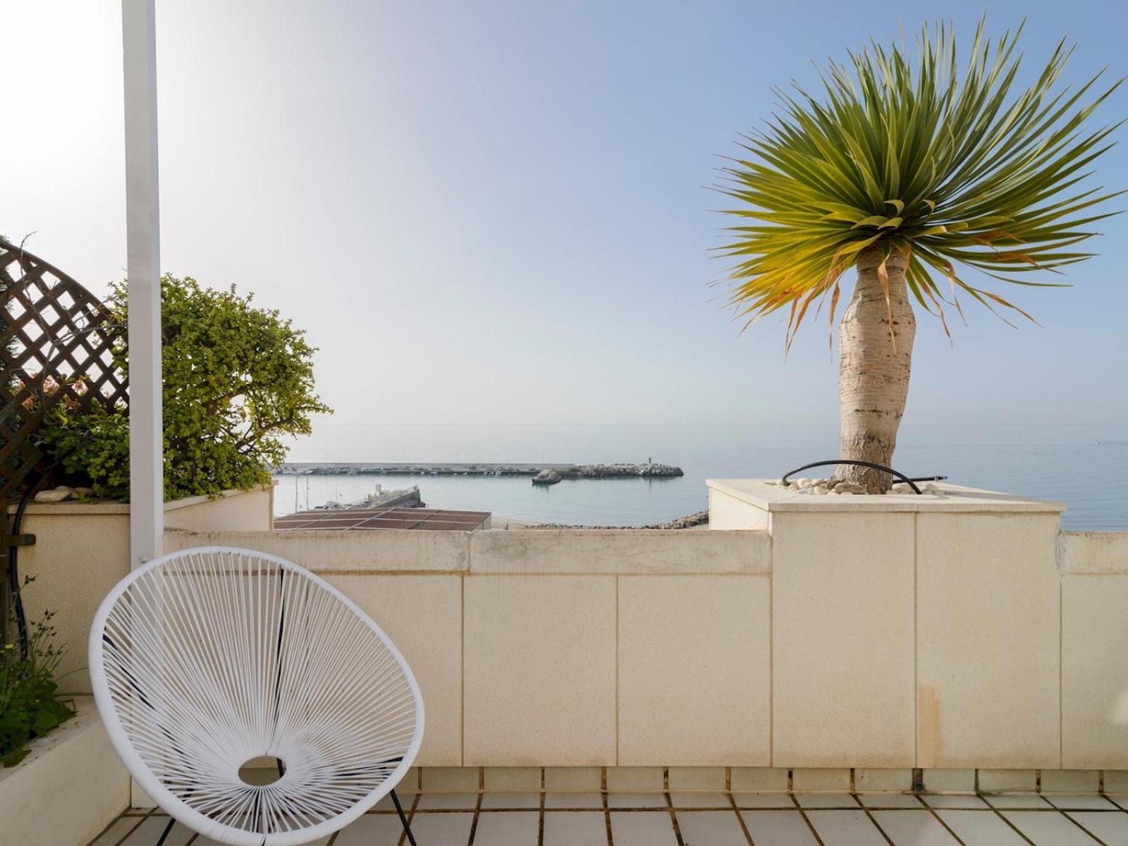 Apartment Pass The Keys Stunning Beachfront In *